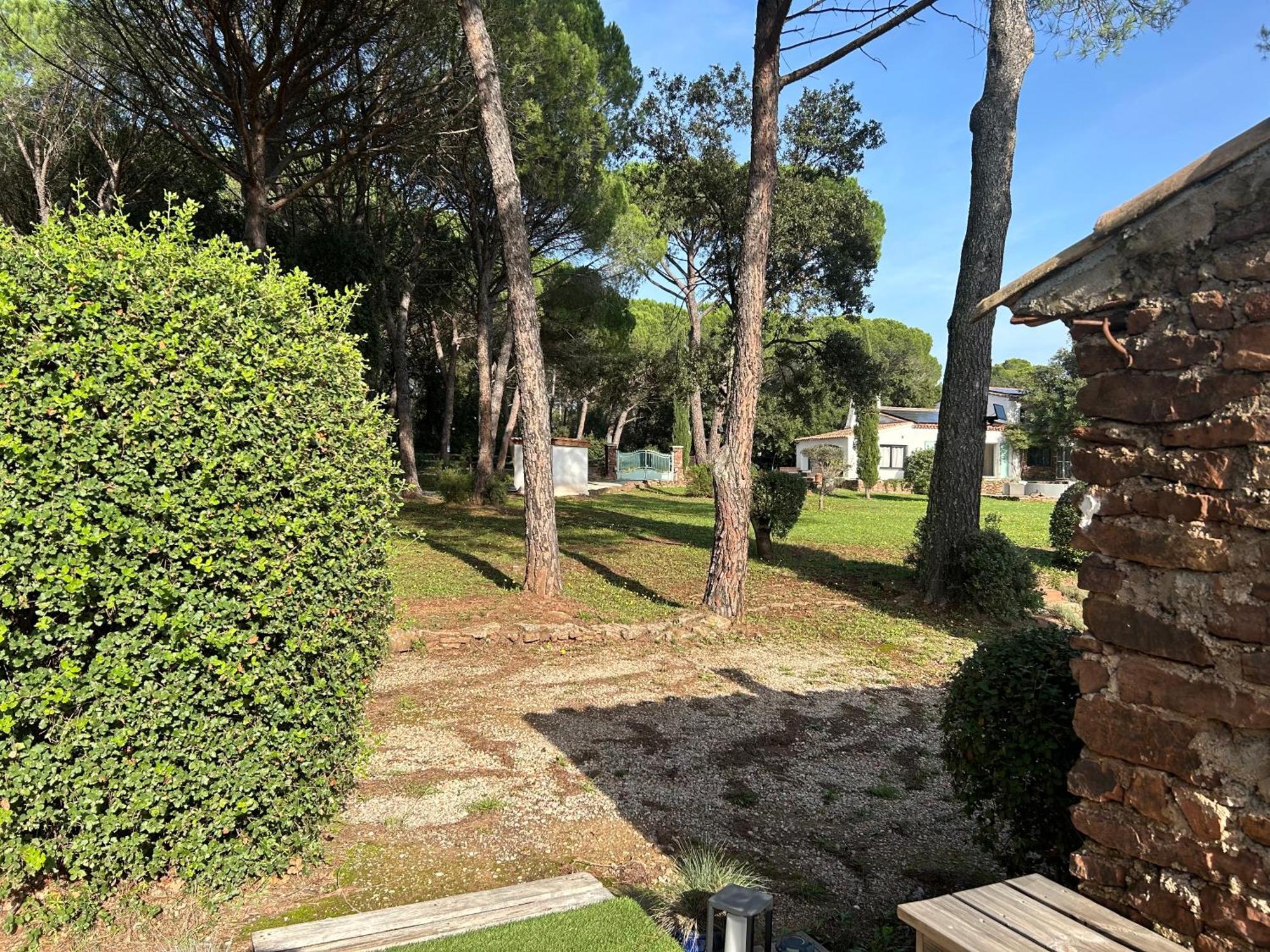 La Villa Le Cannet-des-Maures Exterior foto
